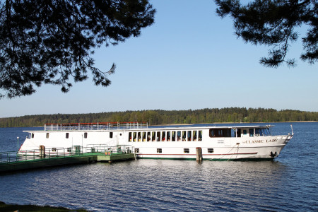 Die MS Classic Lady in Piasken Foto: Peer Schmidt-Walther